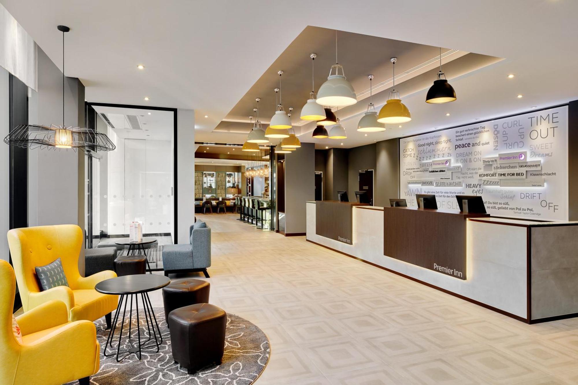 Premier Inn Hamburg City Zentrum Zewnętrze zdjęcie